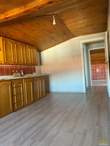 1-ÇAYIROVA YENİMAHALLE DE SATILIK BİNA